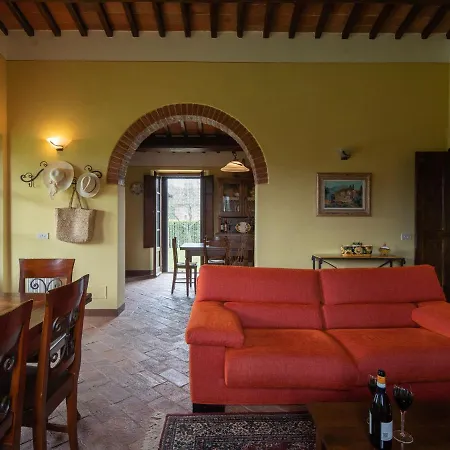 Spacious At Lombriciano Tuscany With Pool Willa