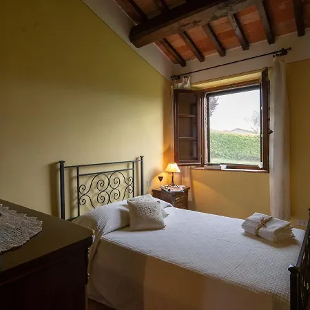 Spacious At Lombriciano Tuscany With Pool *