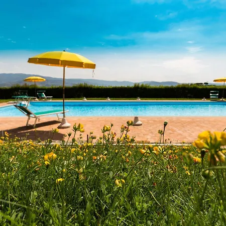 Willa Spacious At Lombriciano Tuscany With Pool