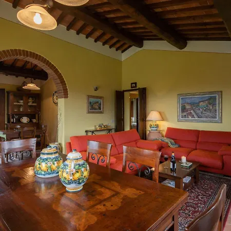 Spacious At Lombriciano Tuscany With Pool Cortona