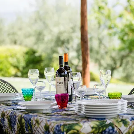 Willa Spacious At Lombriciano Tuscany With Pool